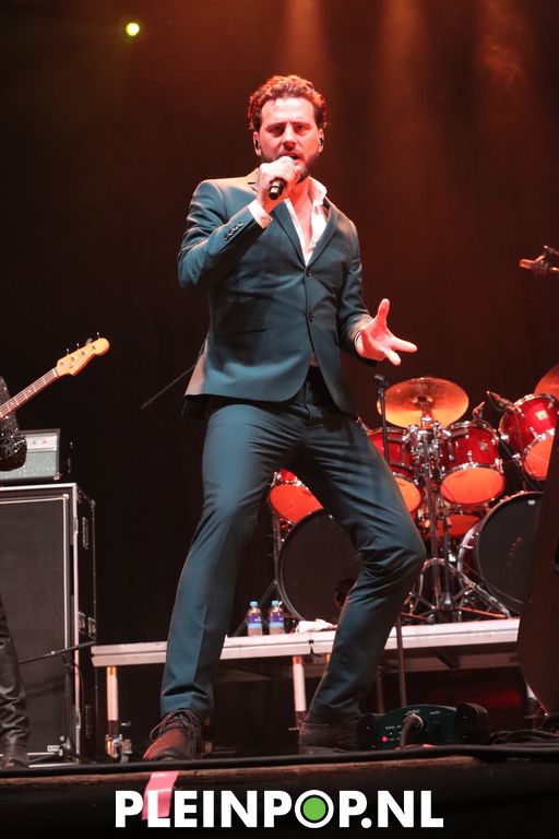 BOUKE & THE ELVIS MATTERS BAND    (7)